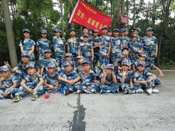 出去拉练啦